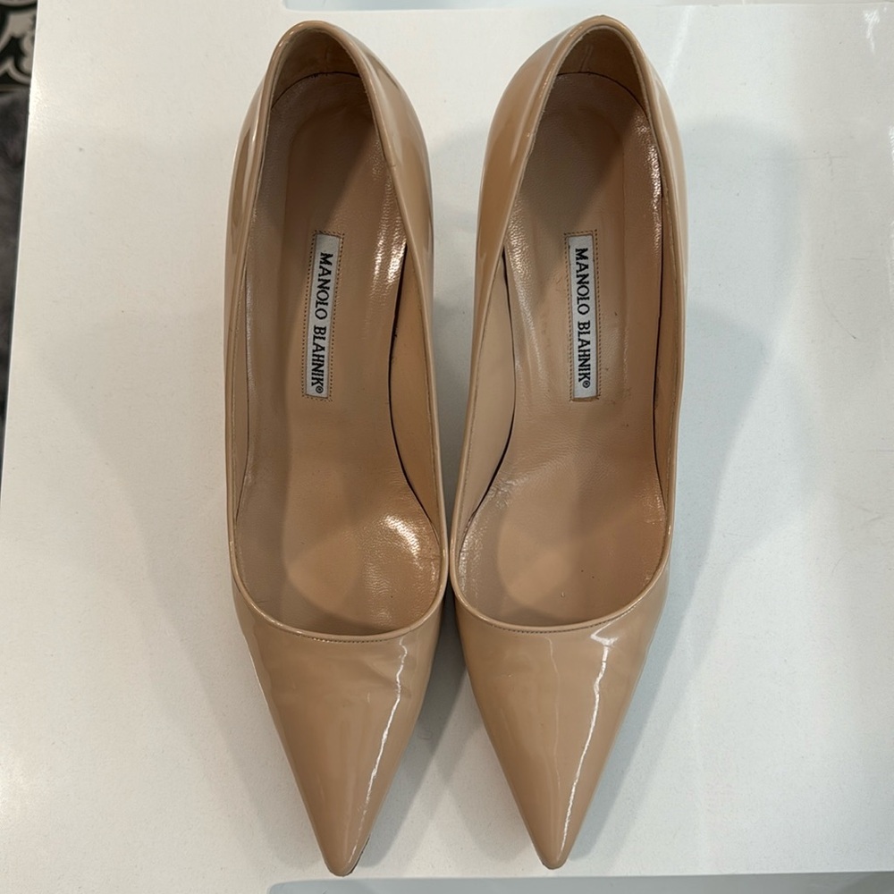 Manolo Blahnik Nude Heels